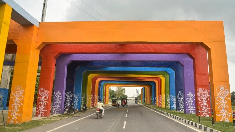 दुल्हन की तरह सजाया जा रहा है अयोध्या