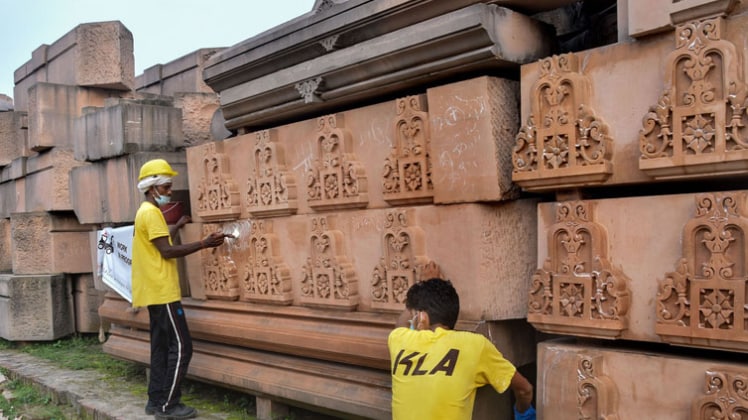 अयोध्या में मंदिर निर्माण को लेकर तैयारियां जोरों पर (पीटीआई)