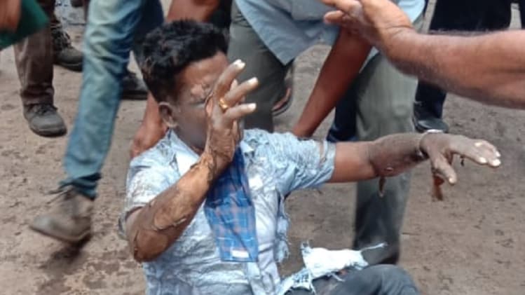 बॉयलर ब्लास्ट के बाद घायल लोगों का रेस्क्यू ऑपरेशन शुरू