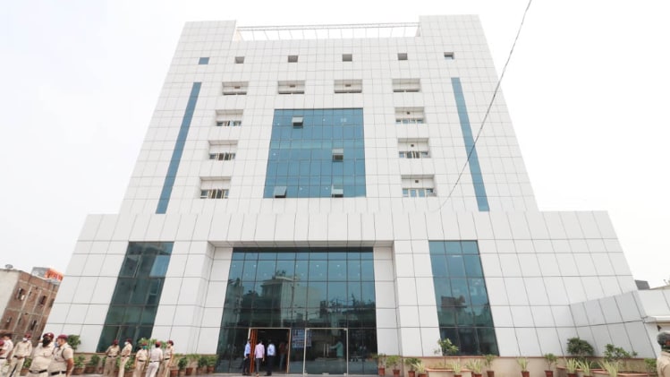 बुराड़ी अस्पताल में फिलहाल होगा कोरोना मरीजों का इलाज (फोटो: Aajtak)