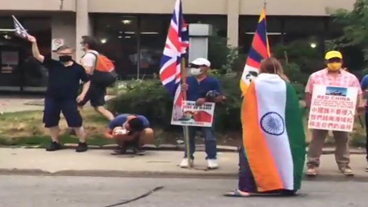 चीन की कम्युनिस्ट पार्टी के खिलाफ प्रदर्शन