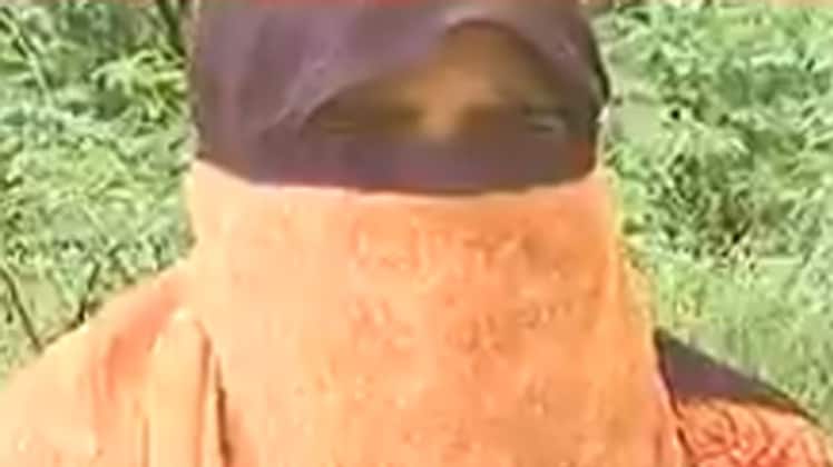 चित्रकूट में काम के बदले यौन शोषण की शिकार नाबालिग युवती (फोटो ग्रैब)