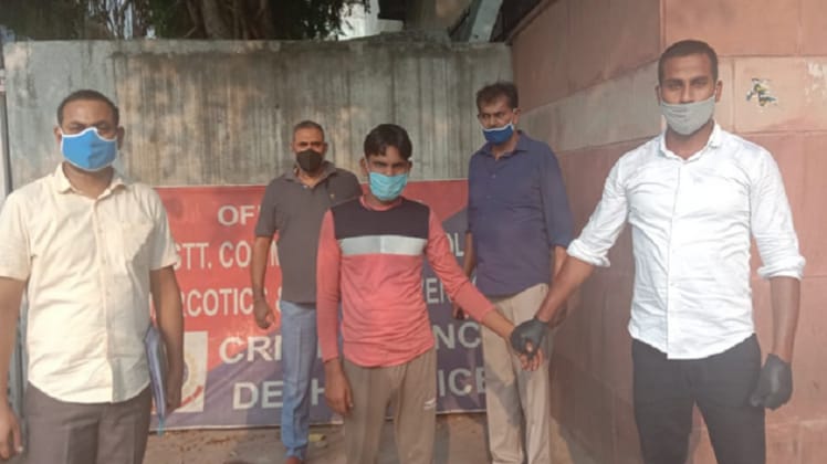 पुलिस की गिरफ्त में ट्रक ड्राइवर