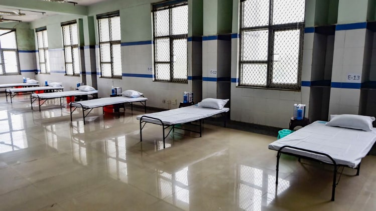 यूपी में होम आइसोलेशन की गाइडलाइन जारी (फाइल फोटो-PTI)