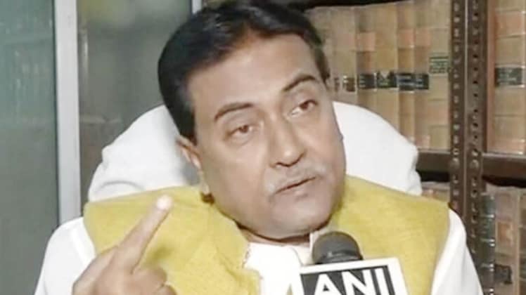 टीएमसी नेता ने बोला पीएम मोदी पर हमला (फाइल फोटो: Twitter/ANI)