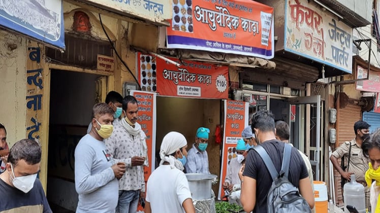 वाराणसी में खुली काढ़े की दुकान