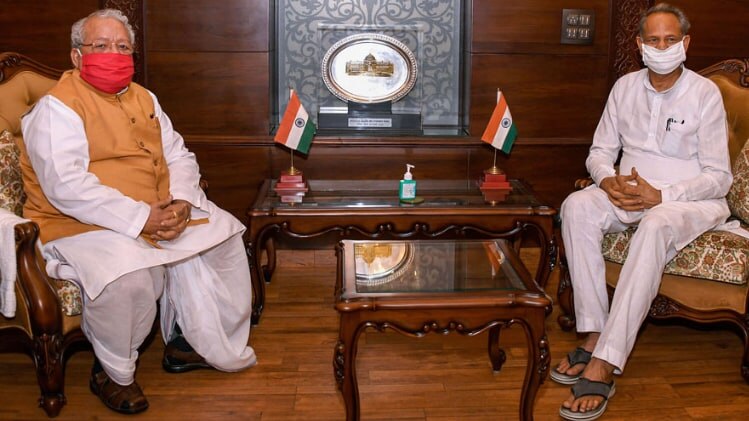 विधानसभा सत्र को लेकर दंगल