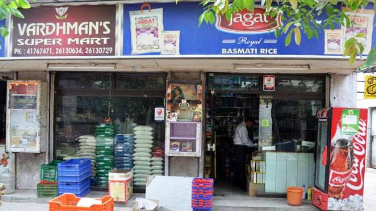 नई तकनीक अपना रहे किराना दुकानदार 