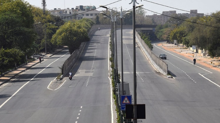 यूपी में शुक्रवार रात से फिर लगेगा लॉकडाउन (फाइल-पीटीआई)