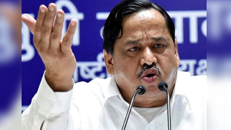 बसपा सरकार में ताकतवर मंत्री रहे नसीमुद्दीन सिद्दीकी (फाइल फोटो)