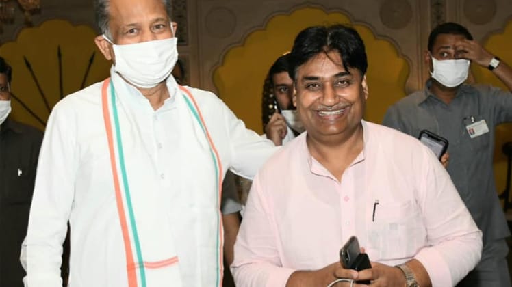 अशोक गहलोत और गोविंद सिंह डोटासरा