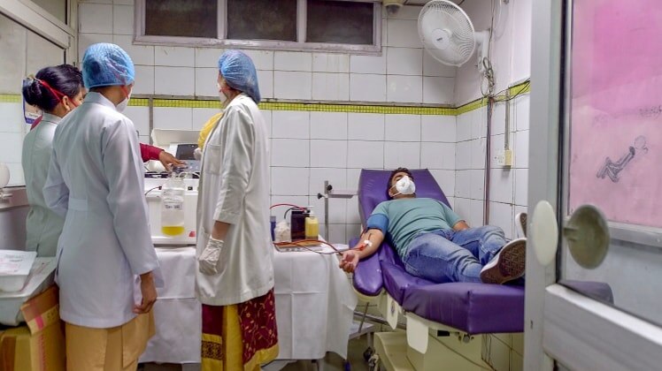 कोरोना के इलाज में प्लाज्मा थेरेपी कर रही है बेहतर असर (फाइल फोटो)