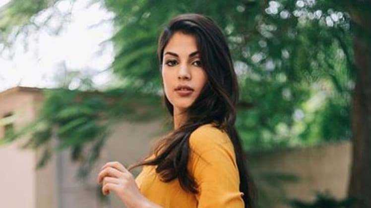 रिया चक्रवर्ती