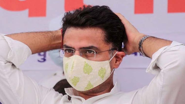 CM अशोक गहलोत से नाराज चल रहा है सचिन पायलट गुट (फाइल फोटो-पीटीआई)