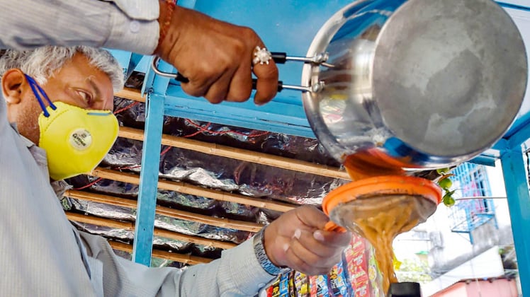 चाय को भी विकल्प के तौर किया जा सकता है इस्तेमाल (प्रतीकात्मक तस्वीर)