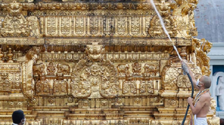 तिरुपति मंदिर की सफाई (PTI)