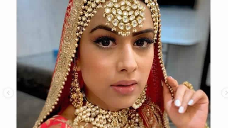 निया शर्मा