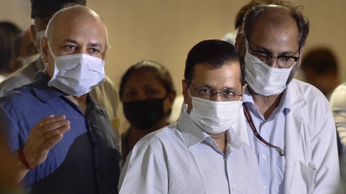 मनीष सिसोदिया और अरविंद केजरीवाल (फाइल फोटो- पीटीआई)