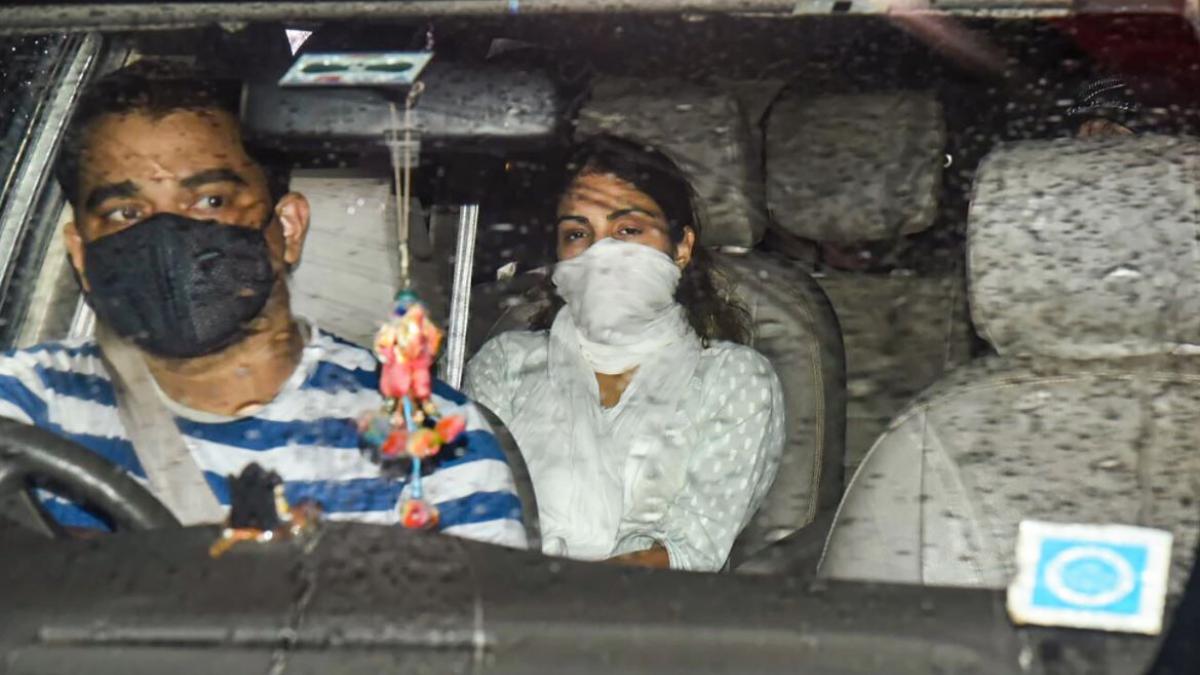 रिया चक्रवर्ती