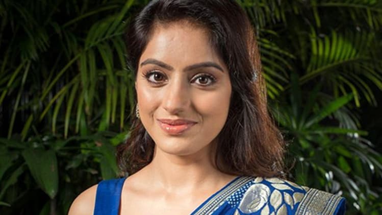 दीपिका सिंह