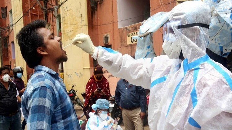 देश में कोरोना मरीजों की संख्या 19 लाख के पार पहुंच चुकी है