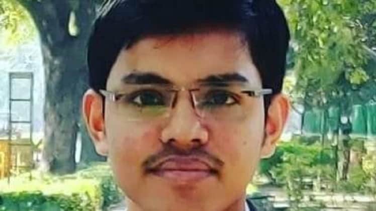 सोशल मीडिया यूजर्स