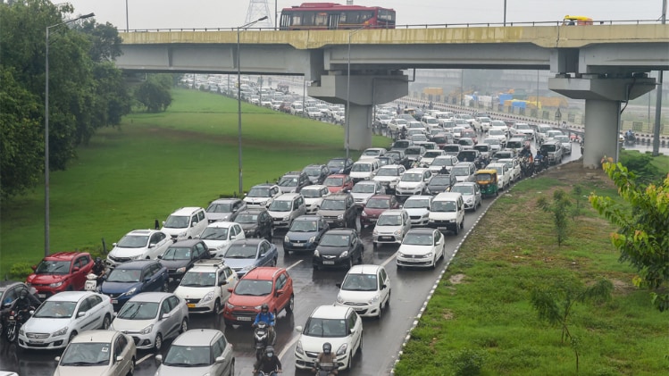 Delhi Weather Forecast Updates, Heavy Rain Alert For Delhi, IMD Thunderstorm Alert, दिल्ली का मौसम