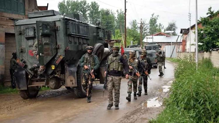 हंदवाड़ा में आतंकियों और सुरक्षा बलों के बीच मुठभेड़ (फाइल फोटो)