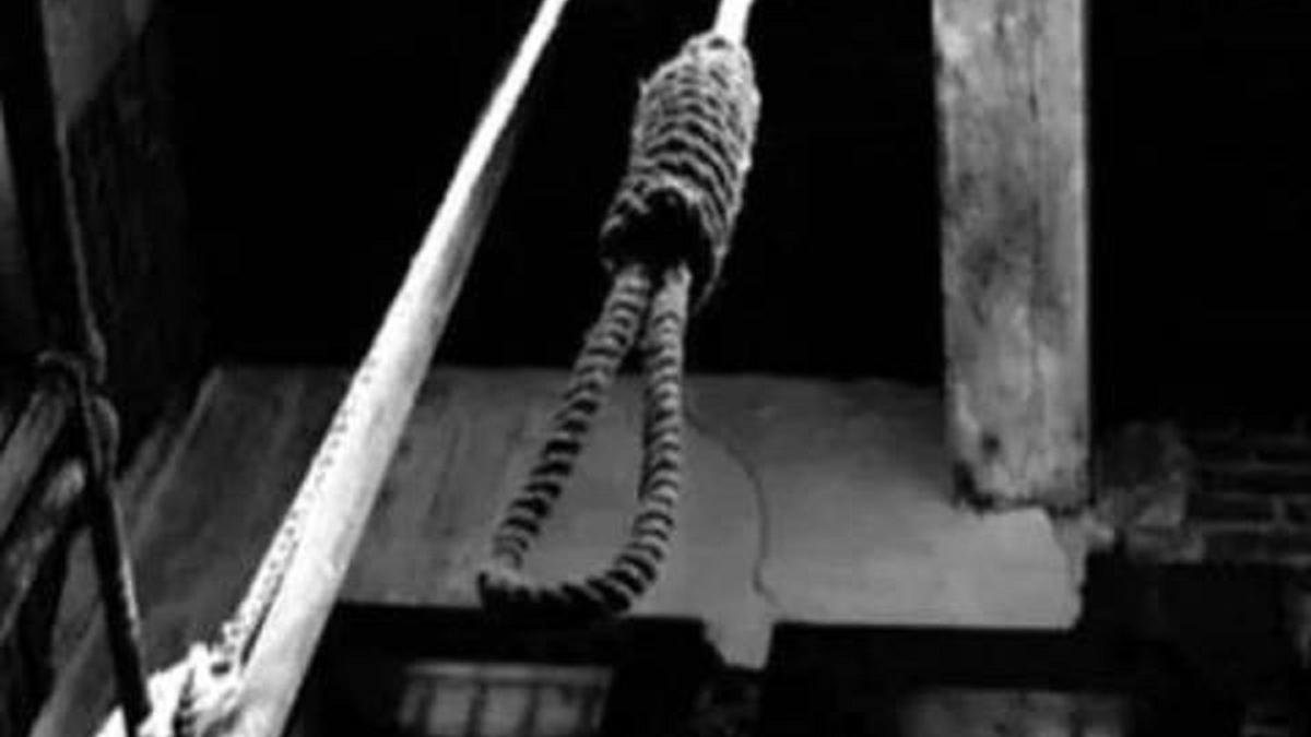 शव लटका हुआ मिला (Photo: File)