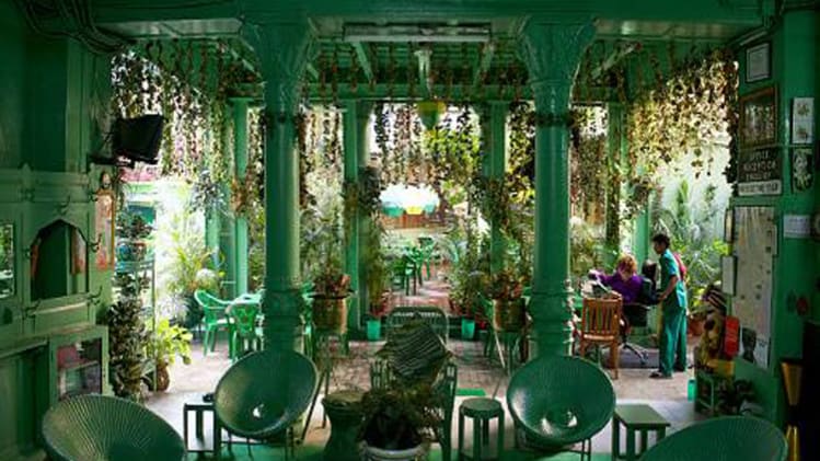 संकट में रेस्टोरेंट और बार कारोबारी (Photo: File)