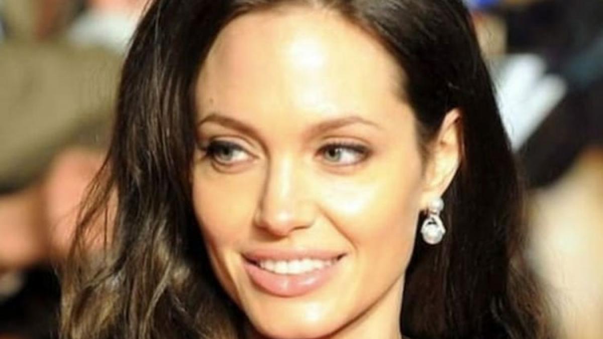 एंजेलिना जोली