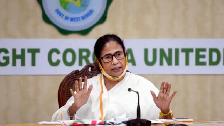 पश्चिम बंगाल की मुख्यमंत्री ममता बनर्जी (फाइल फोटोः पीटीआई)