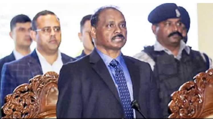 गिरीश चंद्र मुर्मू ने दिया इस्तीफा (फाइल फोटो)