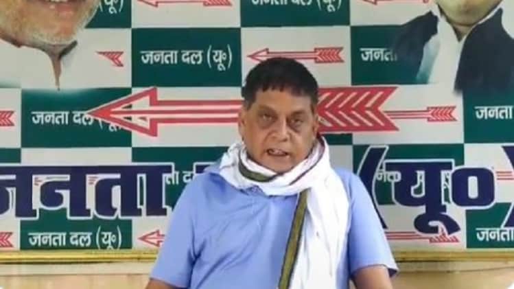 शिवसेना सांसद पर बिहार सरकार का पलटवार (फोटो-ट्विटर)