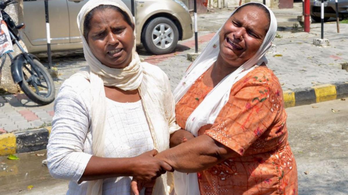 तरनतारऩ जिले में 100 से ज्यादा लोगों की मौत हो चुकी है (फाइल फोटो-PTI)