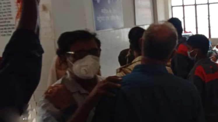 सेप्टिक टैंक की सेंट्रिंग खोलने के दौरान 6 की मौत (Photo Aajtak)