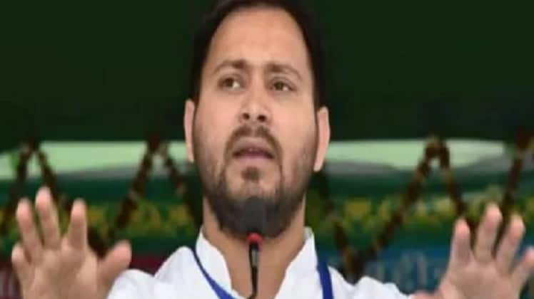 आरजेडी की चुनाव आयोग से मांग (तेजस्वी यादव की फाइल फोटो)