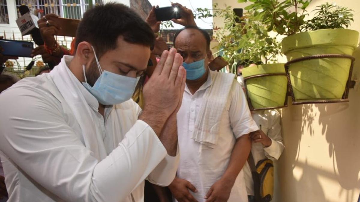 आरजेडी नेता तेजस्वी यादव 