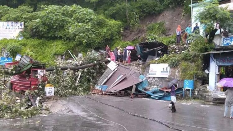 उत्तराखंड में भारी बारिश से तबाही