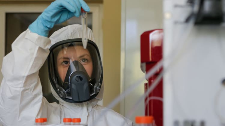 रूस कोरोना वैक्सीन बनाने वाला दुनिया का पहला देश बना (AP)