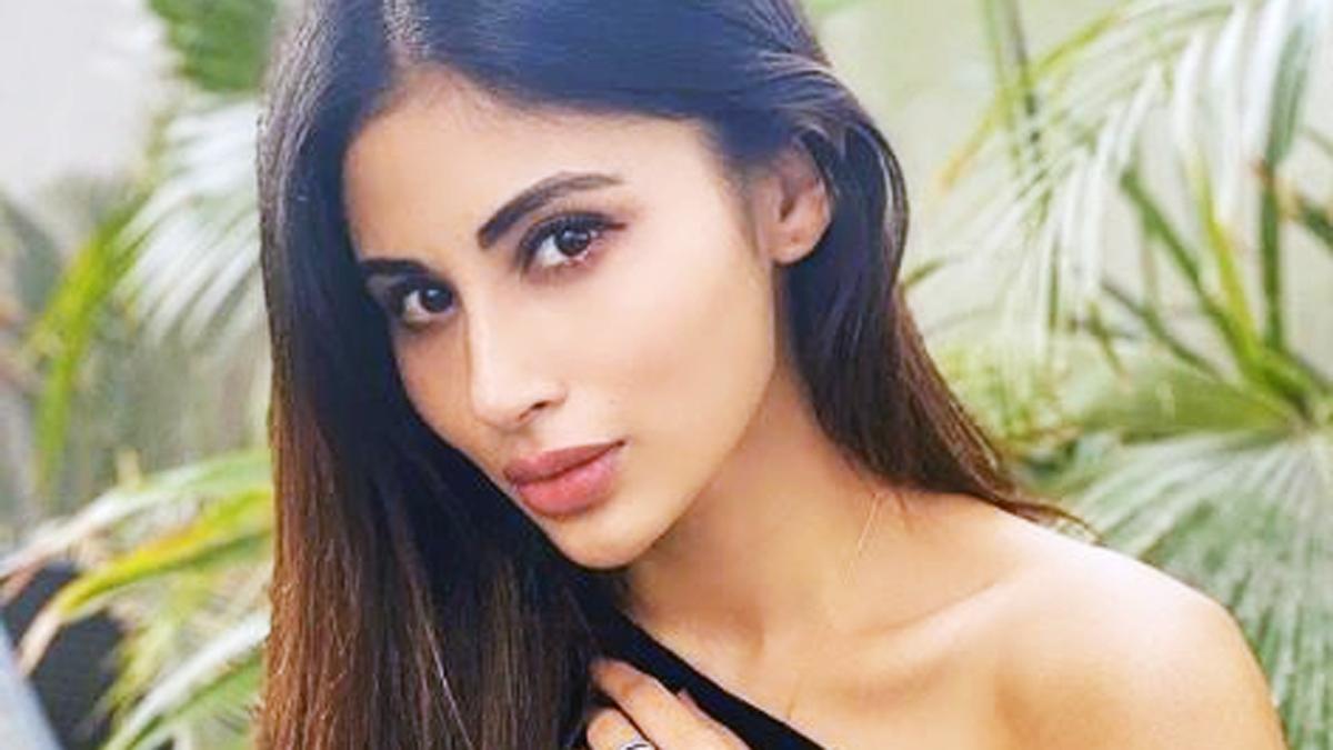 मौनी रॉय