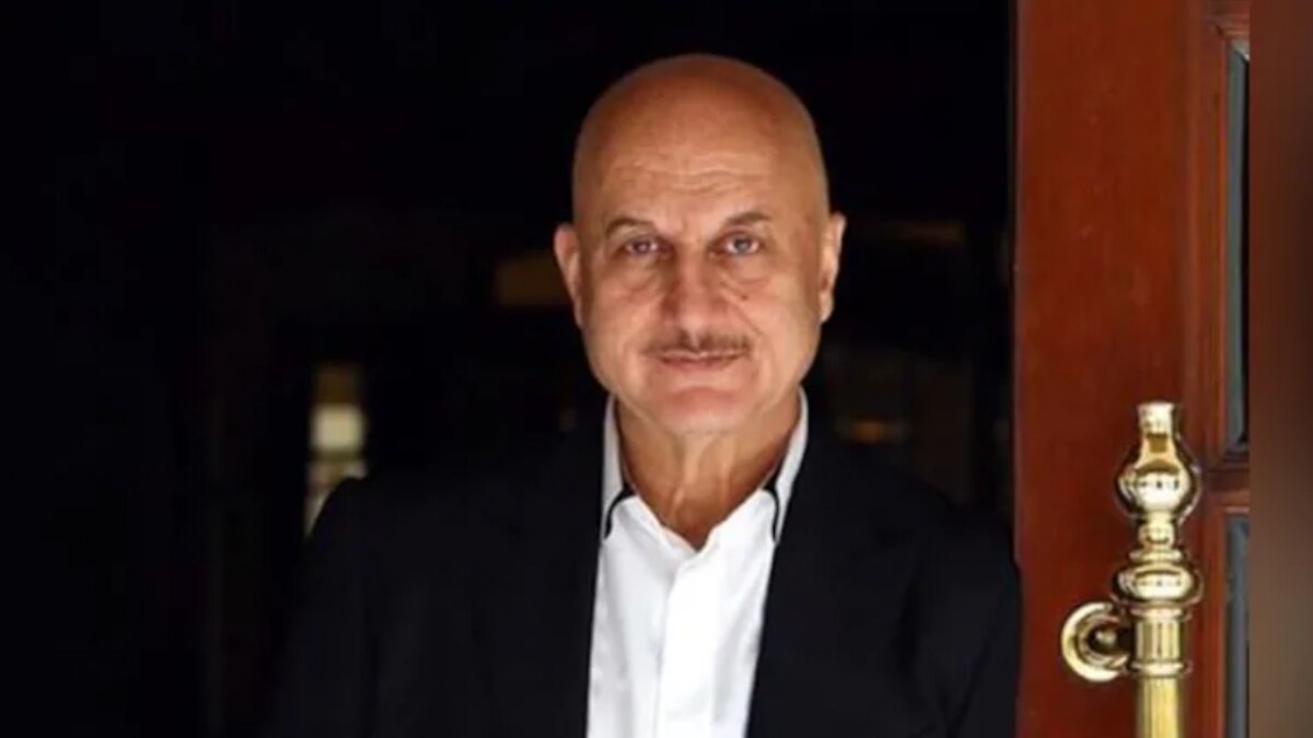 अनुपम खेर