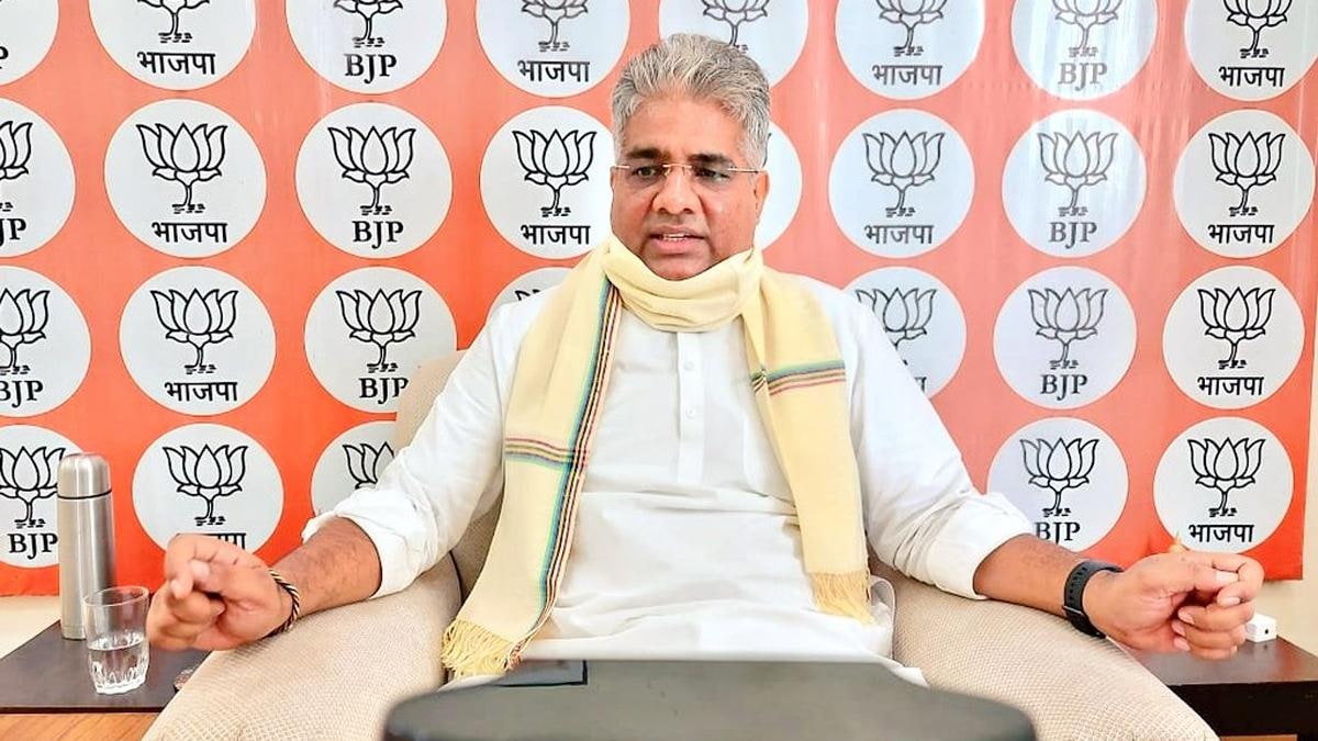 बीजेपी के महासचिव और बिहार के पार्टी प्रभारी भुपेंद्र यादव (फोटो-ट्विटर/@byadavbjp)