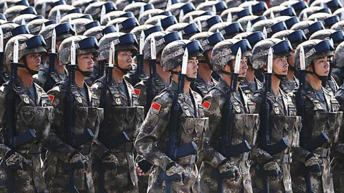 चीन की पीपुल्स लिबरेशन आर्मी (फाइल फोटो-AP)