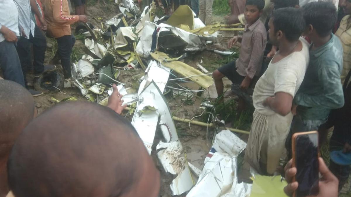 आजमगढ़ में क्रैश हुआ हेलिकॉप्टर