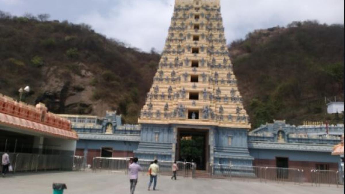 कनक दुर्गा मंदिर