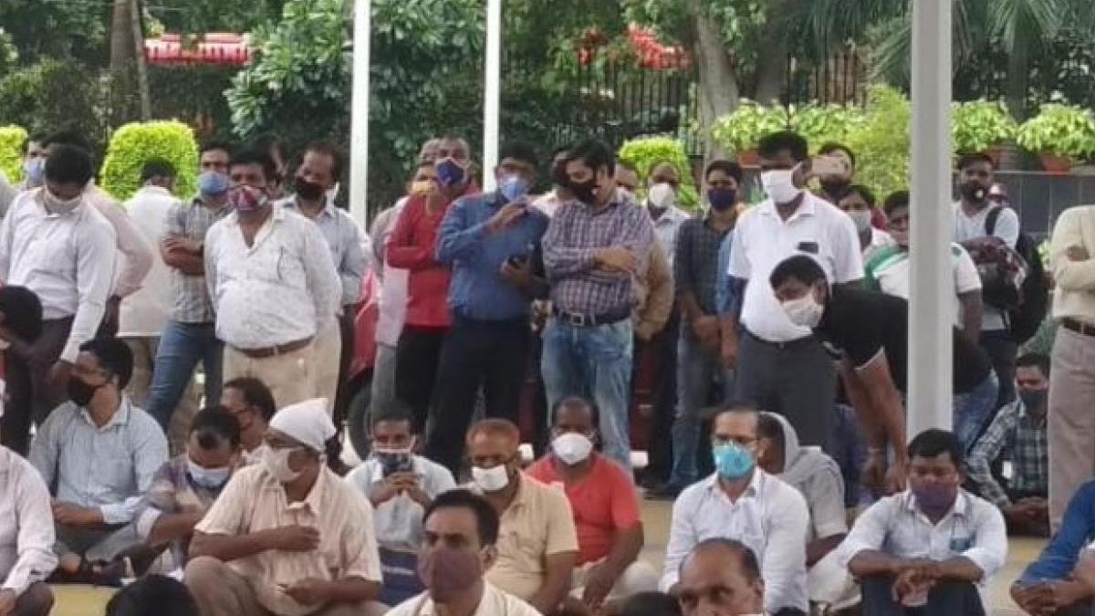 एमसीडी का धरना प्रदर्शन (फोटो-आजतक)