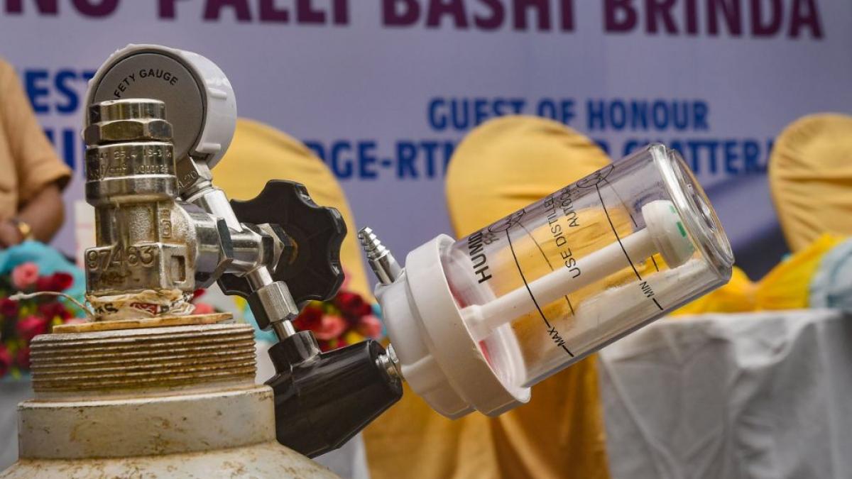 कई राज्यों में ऑक्सीजन शॉर्टेज (फाइल फोटो-PTI)