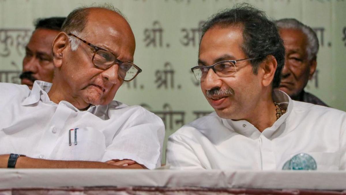 उद्धव ठाकरे के साथ शरद पवार