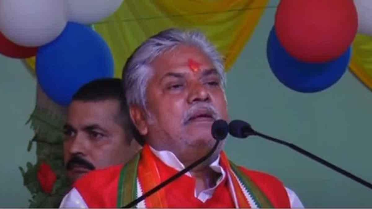बीजेपी विधायक और नीतीश सरकार में मंत्री डॉ. प्रेम कुमार (फाइल फोटो) बीजेपी विधायक और नीतीश सरकार में मंत्री डॉ. प्रेम कुमार (फाइल फोटो)